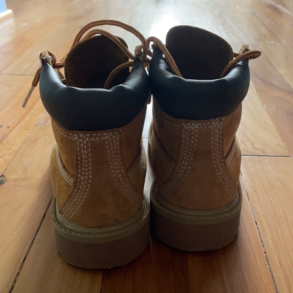 Boys Timberlands - Picture 3 of 5
